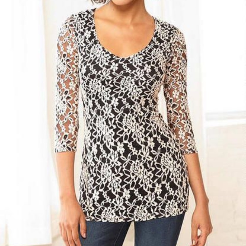 Kirsten lined lace tunic EUC